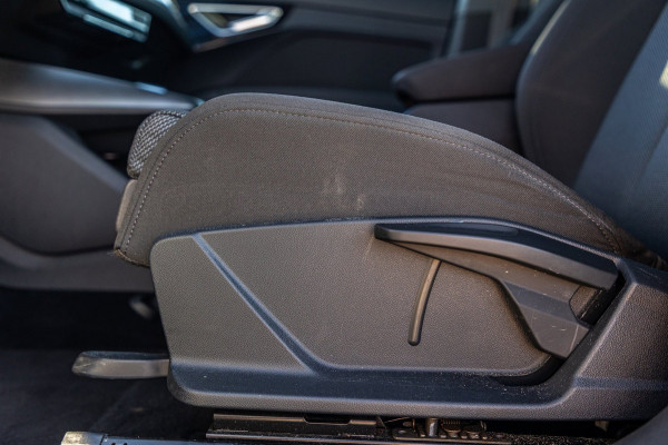 Audi Q4 e-tron 40 Advanced Edition 77 kWh SOH 94% I BTW Auto I Sonos I HeadUp I Adaptive Cruise I CarPlay I Rook & geurvrij