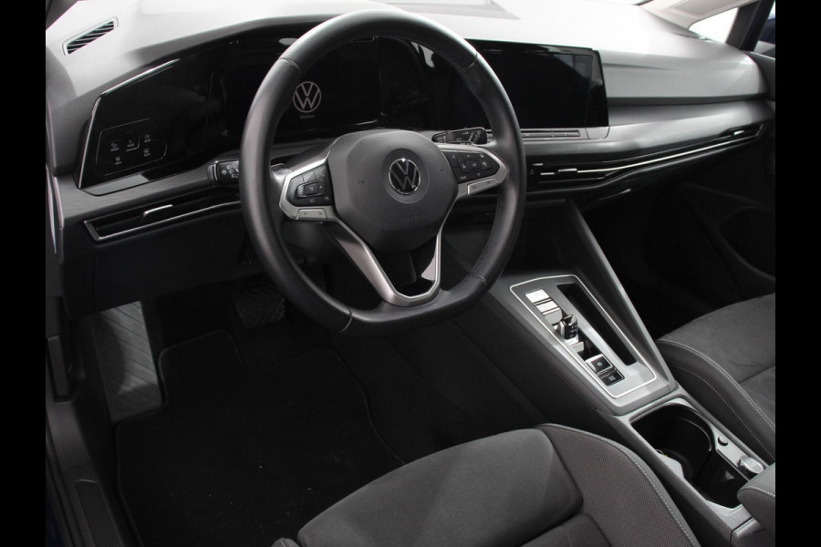 Volkswagen Golf Variant 1.5 eTSI 150pk DSG Style Navigatie Climate Control Camera Parkeer Sensoren Adaptive Cruise control Achterklep elektrisch bedienbaar Stoelverwarming