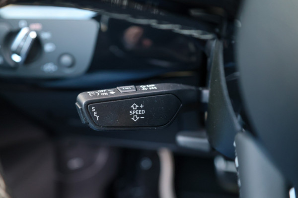 Audi A4 Avant 35 TFSI S edition Competition | NAP! | BTW | PANO | S-LINE | MATRIX | CARPLAY |