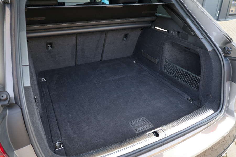 Audi A4 Avant 35 TFSI S edition Competition | NAP! | BTW | PANO | S-LINE | MATRIX | CARPLAY |