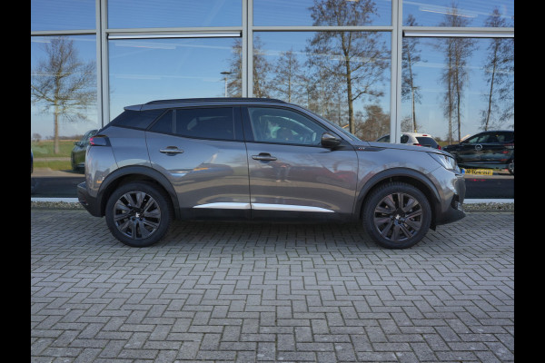 Peugeot 2008 1.2 PureTech GT | Premium audio | Afneembare trekhaak | Panoramisch schuifdak |