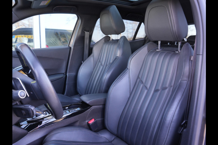 Peugeot 2008 1.2 PureTech GT | Premium audio | Afneembare trekhaak | Panoramisch schuifdak |