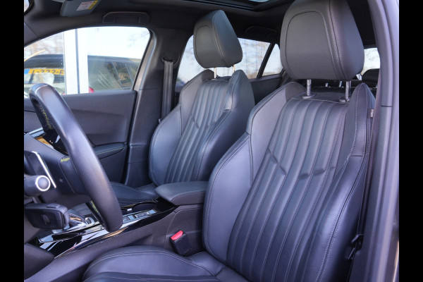 Peugeot 2008 1.2 PureTech GT | Premium audio | Afneembare trekhaak | Panoramisch schuifdak |