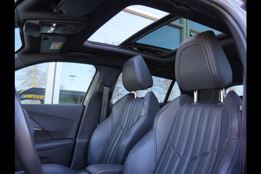 Peugeot 2008 1.2 PureTech GT | Premium audio | Afneembare trekhaak | Panoramisch schuifdak |