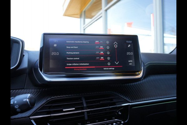 Peugeot 2008 1.2 PureTech GT | Premium audio | Afneembare trekhaak | Panoramisch schuifdak |