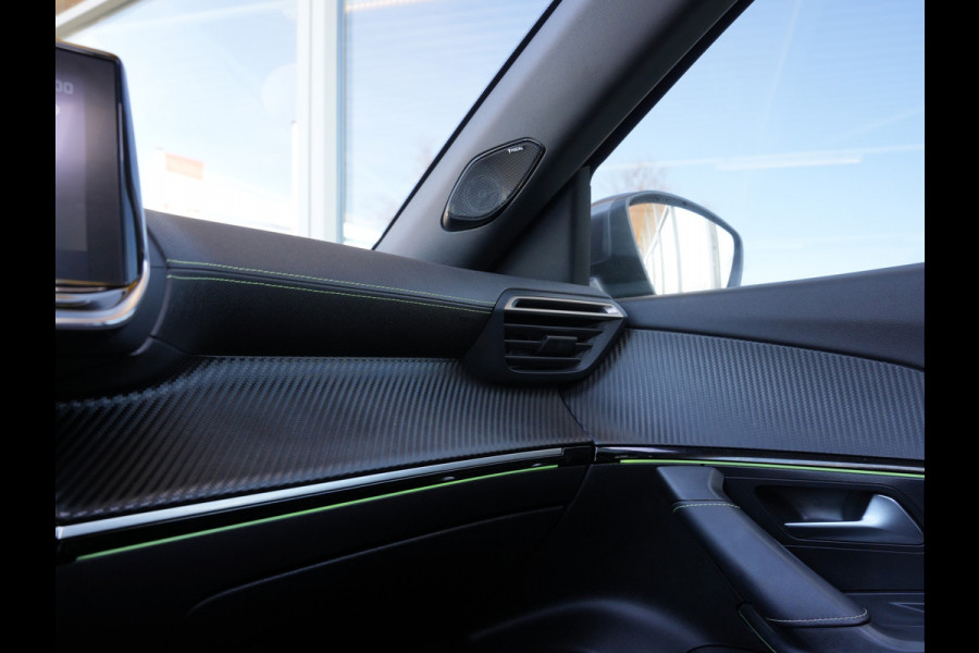 Peugeot 2008 1.2 PureTech GT | Premium audio | Afneembare trekhaak | Panoramisch schuifdak |