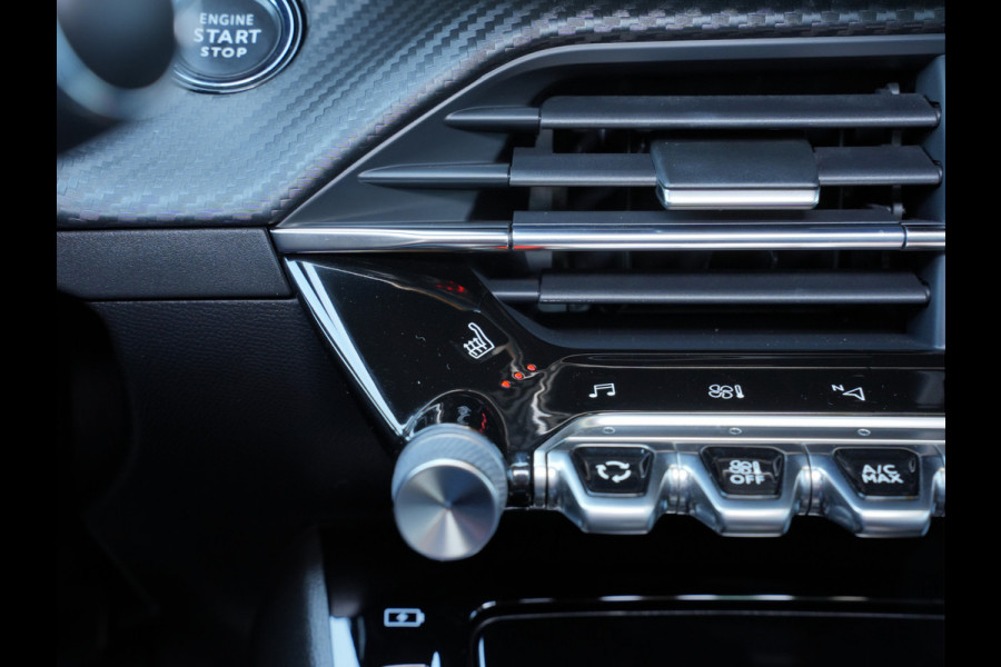 Peugeot 2008 1.2 PureTech GT | Premium audio | Afneembare trekhaak | Panoramisch schuifdak |