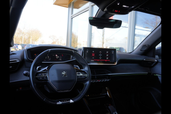 Peugeot 2008 1.2 PureTech GT | Premium audio | Afneembare trekhaak | Panoramisch schuifdak |