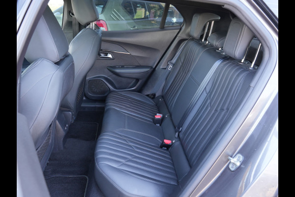 Peugeot 2008 1.2 PureTech GT | Premium audio | Afneembare trekhaak | Panoramisch schuifdak |