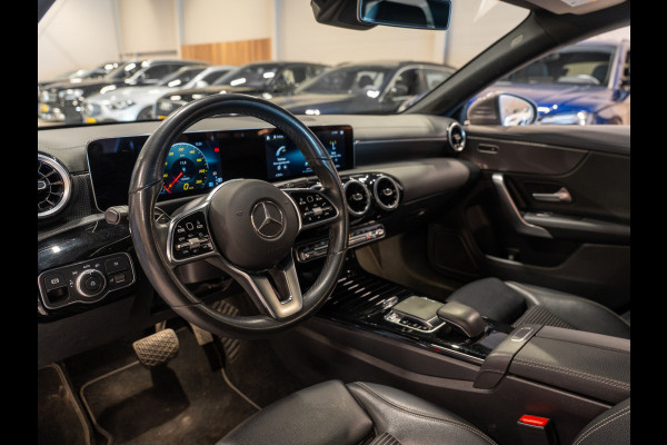 Mercedes-Benz CLA-Klasse Shooting Brake 200 Business Solution, Navi, Clima, Cam, 18" Velg, Private Glas, Cruise, Voll Onderhoud