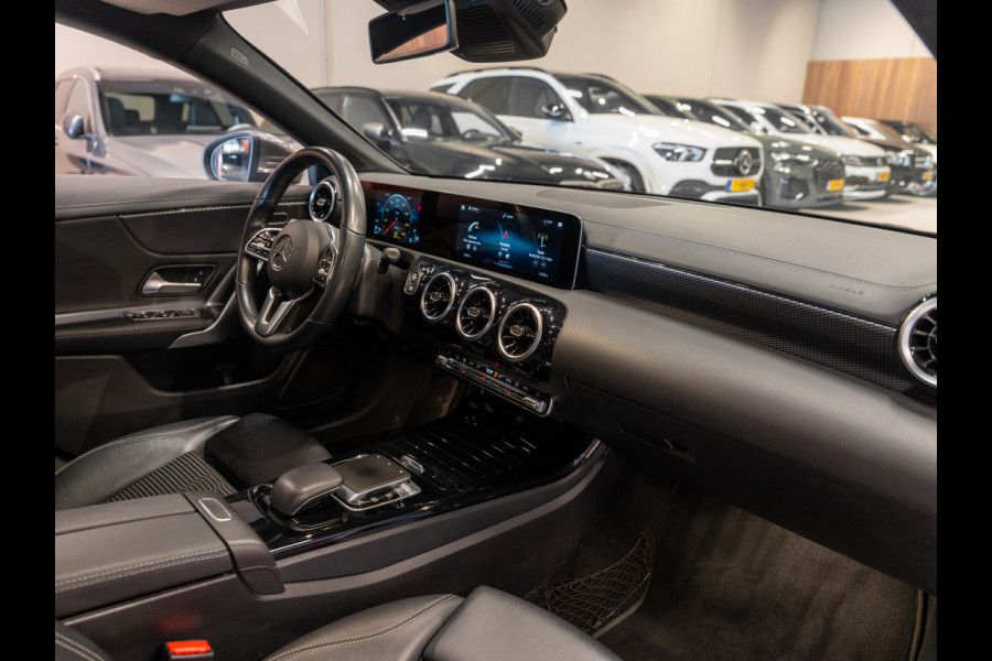 Mercedes-Benz CLA-Klasse Shooting Brake 200 Business Solution, Navi, Clima, Cam, 18" Velg, Private Glas, Cruise, Voll Onderhoud