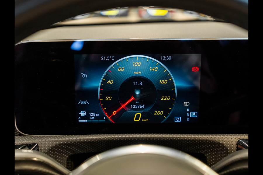 Mercedes-Benz CLA-Klasse Shooting Brake 200 Business Solution, Navi, Clima, Cam, 18" Velg, Private Glas, Cruise, Voll Onderhoud