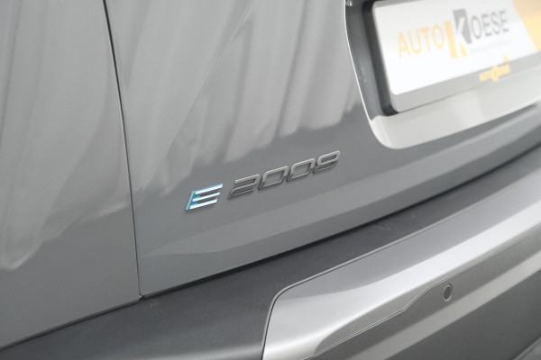 Peugeot e-2008 EV GT Avantage 54 kWh | 360 Camera | Massage Functie | Dodehoekdetectie | Stoelverwarming