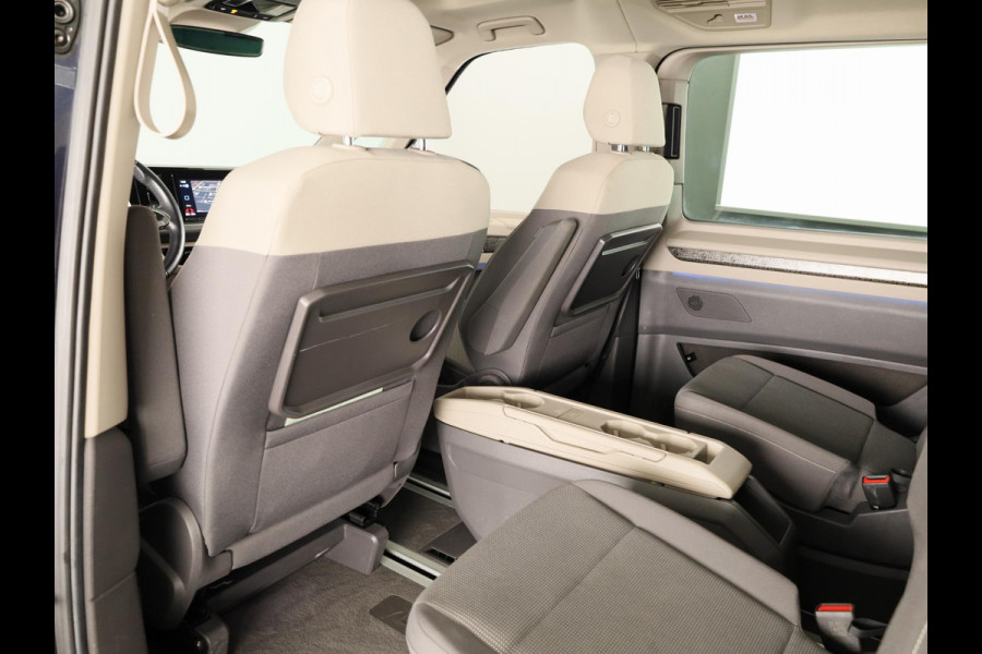 Volkswagen Multivan 1.4 eHybrid L1H1 Energetic | 7 Zits | Navigatie | Achterklep elektrisch | Parkeerhulp vóór en achter | Achteruit rij camera | Wegklapbare trekhaak |