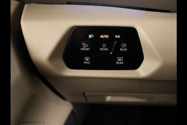 Volkswagen Multivan 1.4 eHybrid L1H1 Energetic | 7 Zits | Navigatie | Achterklep elektrisch | Parkeerhulp vóór en achter | Achteruit rij camera | Wegklapbare trekhaak |