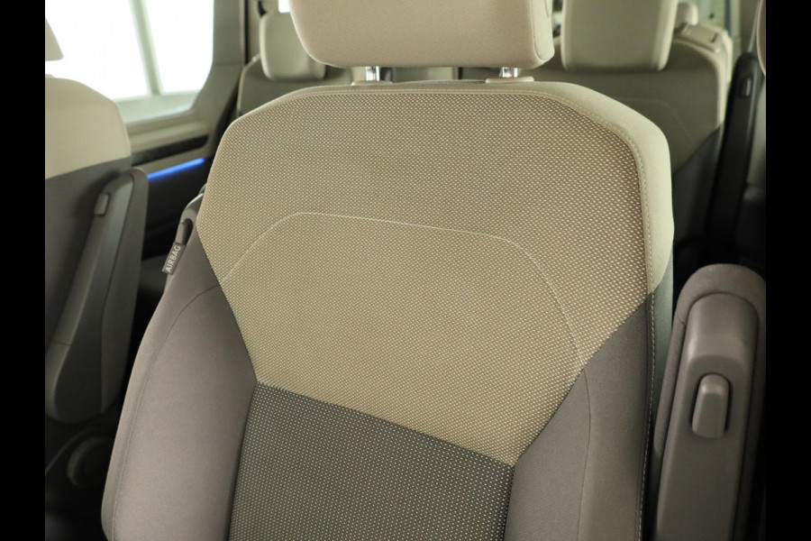 Volkswagen Multivan 1.4 eHybrid L1H1 Energetic | 7 Zits | Navigatie | Achterklep elektrisch | Parkeerhulp vóór en achter | Achteruit rij camera | Wegklapbare trekhaak |