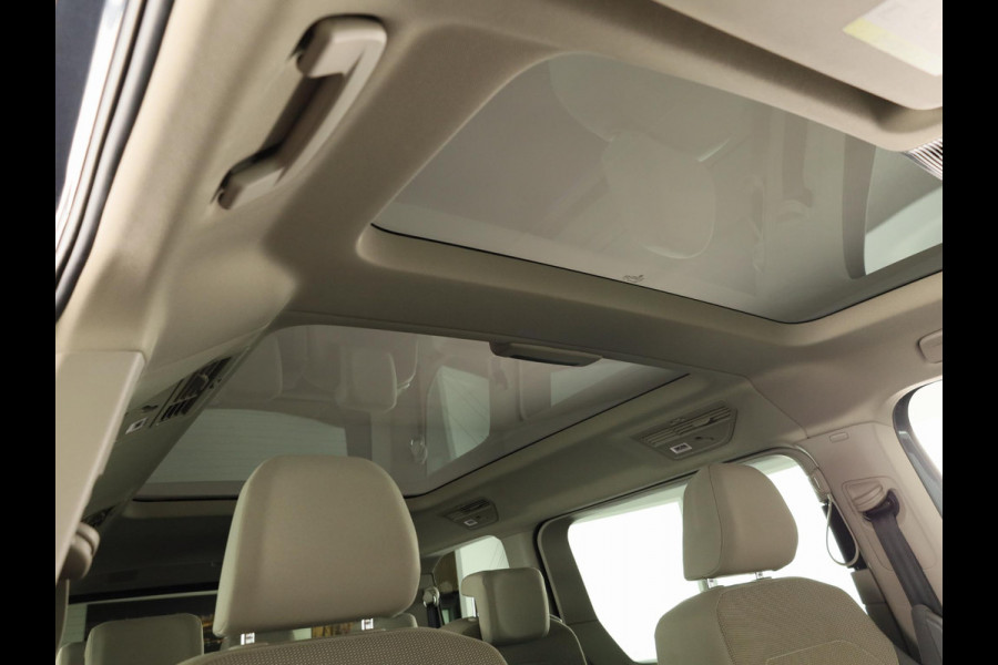 Volkswagen Multivan 1.4 eHybrid L1H1 Energetic | 7 Zits | Navigatie | Achterklep elektrisch | Parkeerhulp vóór en achter | Achteruit rij camera | Wegklapbare trekhaak |