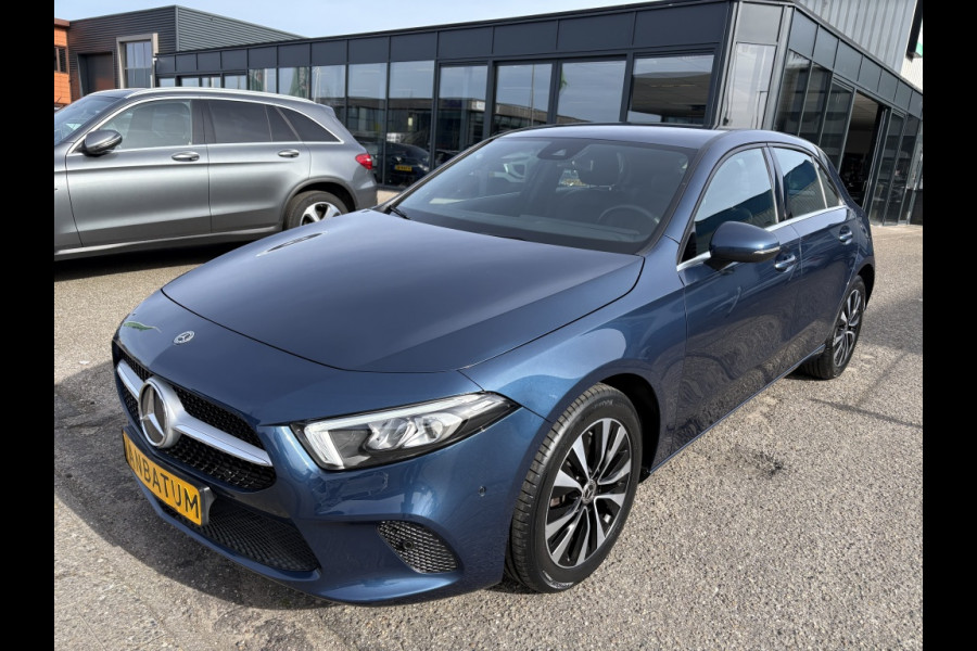 Mercedes-Benz A-Klasse 250 e Premium