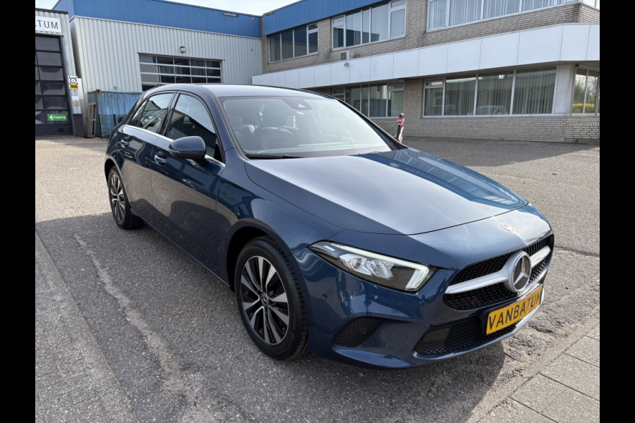 Mercedes-Benz A-Klasse 250 e Premium