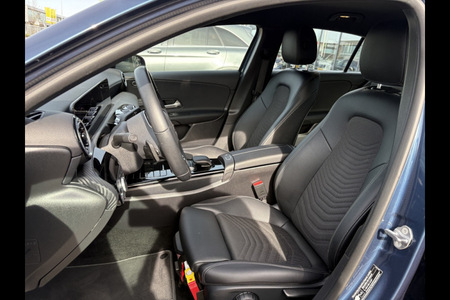 Mercedes-Benz A-Klasse 250 e Premium