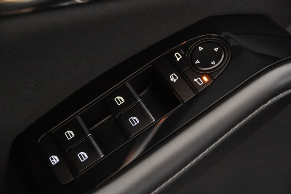 Mazda CX-30 SkyActiv-G *1ste Eigenaar*Navigatie*360°*Stoelverwarming*