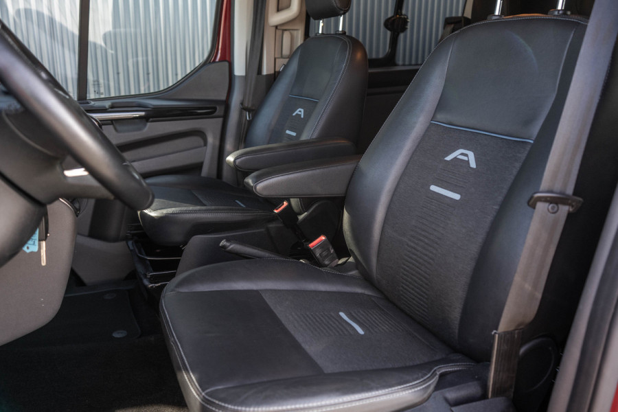 Ford Transit Custom 2.0 TDCI L2H1 | 170PK | Trail | DC 5-Persoons | Camera | Carplay | Lederen interieur