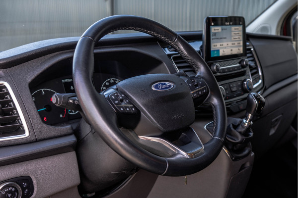 Ford Transit Custom 2.0 TDCI L2H1 | 170PK | Trail | DC 5-Persoons | Camera | Carplay | Lederen interieur
