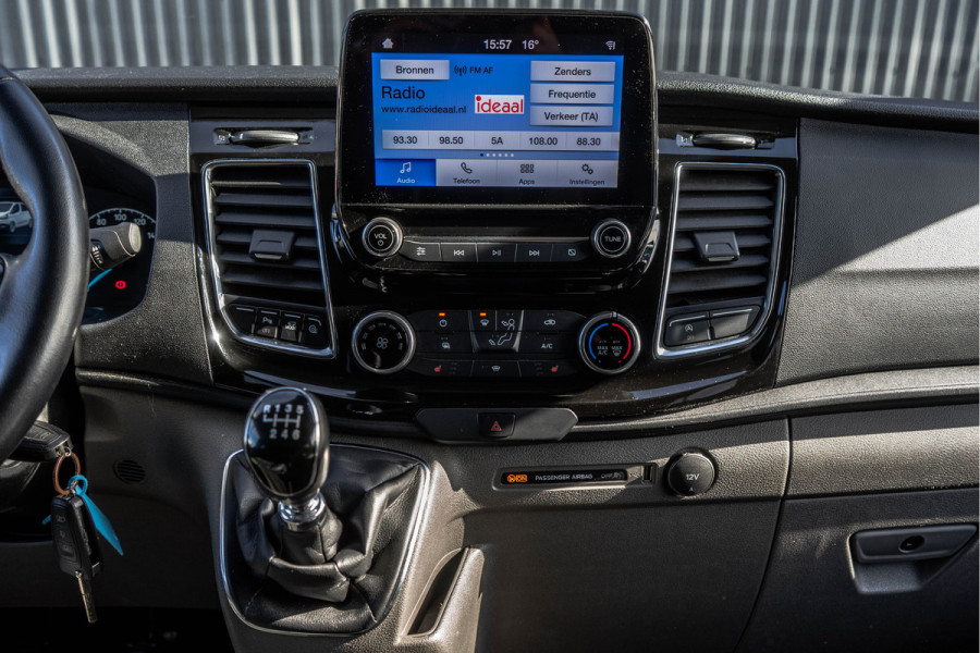 Ford Transit Custom 2.0 TDCI L2H1 | 170PK | Trail | DC 5-Persoons | Camera | Carplay | Lederen interieur
