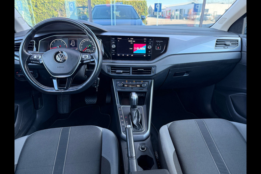 Volkswagen Polo 1.0 TSI Highline - Automaat - Navi - Climate - Parkeerhulp- Org.NL