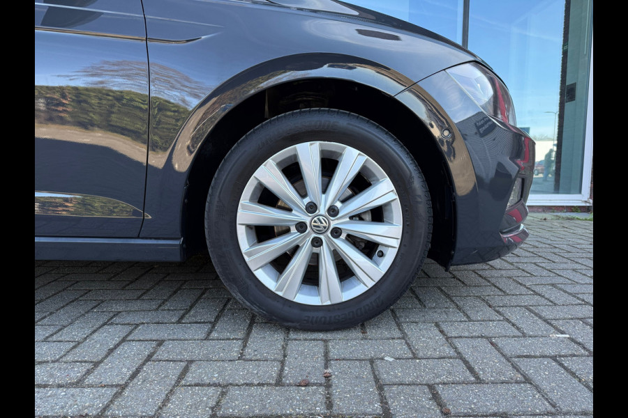 Volkswagen Polo 1.0 TSI Highline - Automaat - Navi - Climate - Parkeerhulp- Org.NL