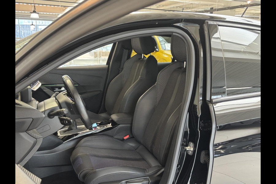 Peugeot 208 1.2 PureTech GT Afneembare trekhaak | Navigatie | Achteruitrijcamera | Dodehoek detectie | Android auto / Apple carplay