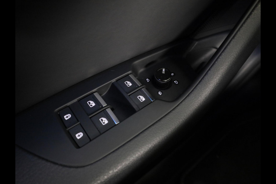 Audi A6 Limousine 55 TFSI e quattro Pro Line S Competition 367 pk S-tronic | Navigatie | Panoramadak | Parkeersensoren (Park assist) | Rondomzicht camera | B&O Soundsystem | Stoelverwarming | S-Line |