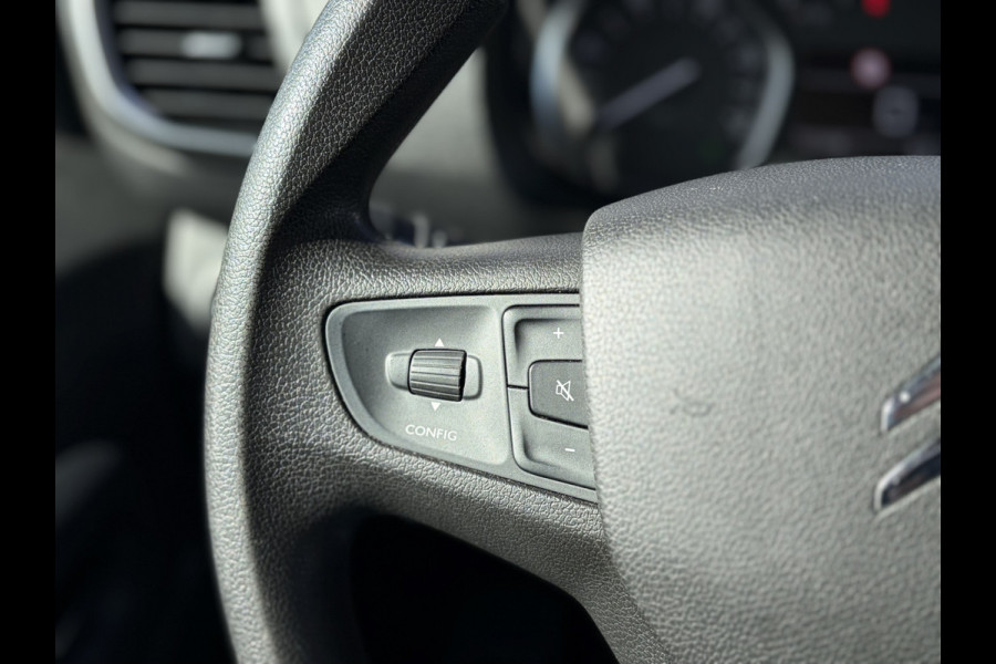 Citroën Jumpy 9 Persoons L3 | 2.0 BlueHDi 150 M S&S Business NAV | TREKH. | SIDEBARS | *STOELVW* | GRIP CONTROL | *BTW verrekenbaar!