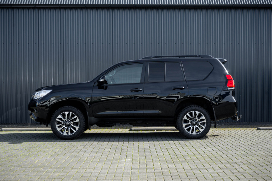 Toyota Land Cruiser 2.8D-4D | 204 PK | 5DRS | 4x4 | Fabrieksgarantie | Dealer onderhouden | Cruise | Airco | Trekhaak