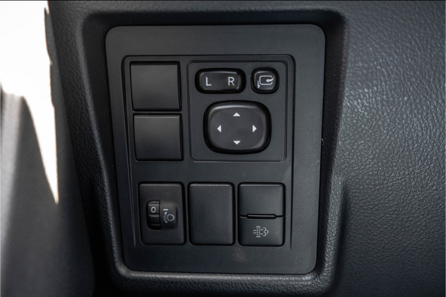 Toyota Land Cruiser 2.8D-4D | 204 PK | 5DRS | 4x4 | Fabrieksgarantie | Dealer onderhouden | Cruise | Airco | Trekhaak