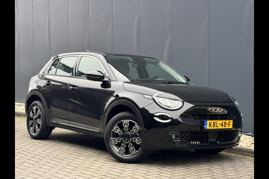 Fiat 600 1.2 Hybrid Urban | Automaat | LED | Camera | Carplay | Cruise control | Schakelpaddles
