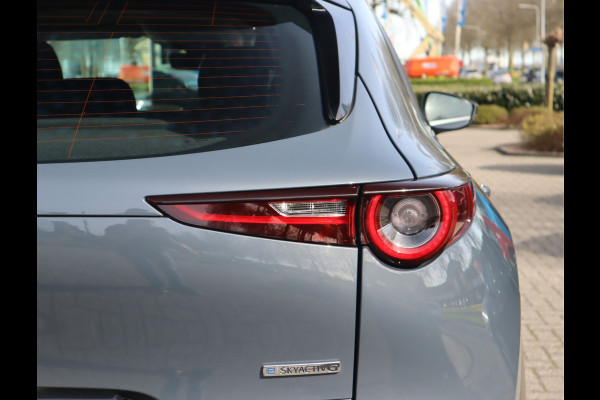 Mazda CX-30 2.0 e-SkyActiv-G M Hybrid Comfort Navi / Trekh / Stoel/stuurverw / Cruise / Camera / Head-up All-season banden