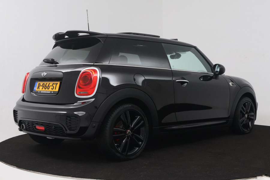 MINI Mini 1.5 One Chili Business (PANORAMADAK, PARKEERSENSOREN, CRUISE CONTROL, NAVIGATIE, STOELVERWARMING, SFEERVERLICHTING)