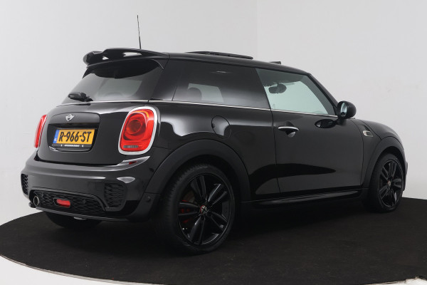 MINI Mini 1.5 One Chili Business (PANORAMADAK, PARKEERSENSOREN, CRUISE CONTROL, NAVIGATIE, STOELVERWARMING, SFEERVERLICHTING)