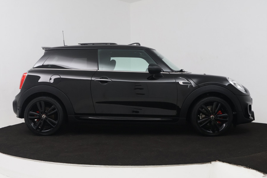 MINI Mini 1.5 One Chili Business (PANORAMADAK, PARKEERSENSOREN, CRUISE CONTROL, NAVIGATIE, STOELVERWARMING, SFEERVERLICHTING)