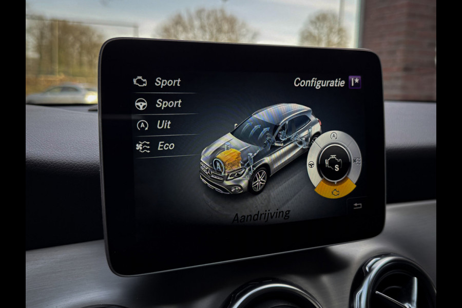 Mercedes-Benz GLA 180 Business Solution AMG - 1e eigenaar! Stoelverw. Cruise, Airco, Navi, 37DKM!!
