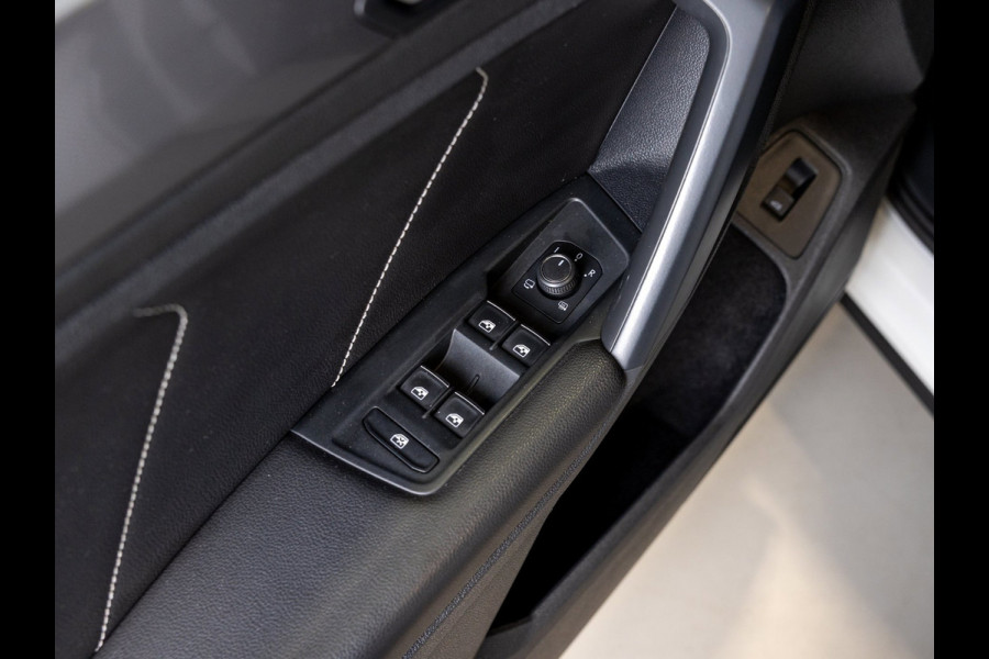 Volkswagen Tiguan 2.0 TSI 4Motion 2x R-Line / 230pk / Panorama dak / Rondomzicht camera / Dynaudio /