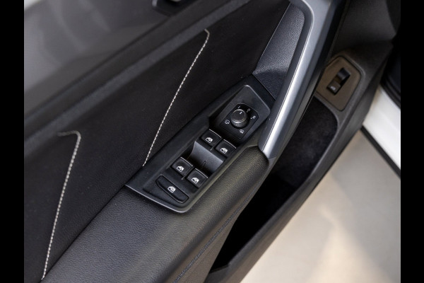 Volkswagen Tiguan 2.0 TSI 4Motion 2x R-Line / 230pk / Panorama dak / Rondomzicht camera / Dynaudio /