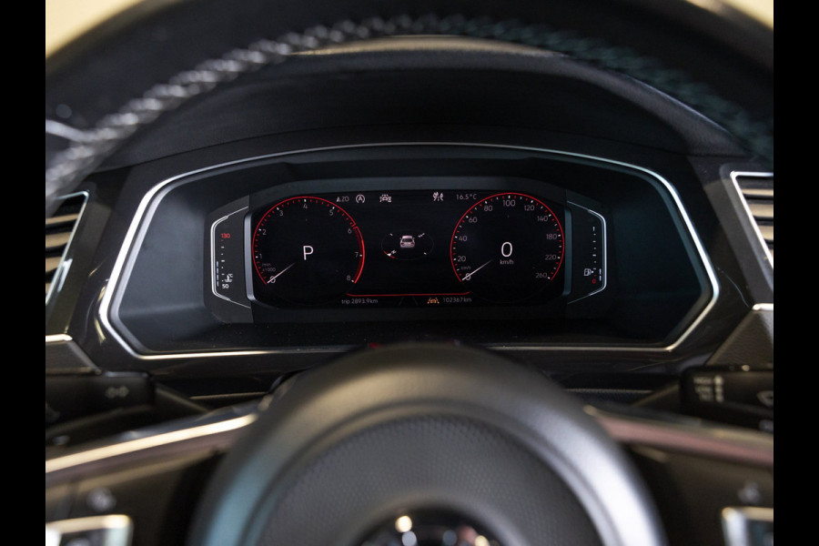 Volkswagen Tiguan 2.0 TSI 4Motion 2x R-Line / 230pk / Panorama dak / Rondomzicht camera / Dynaudio /