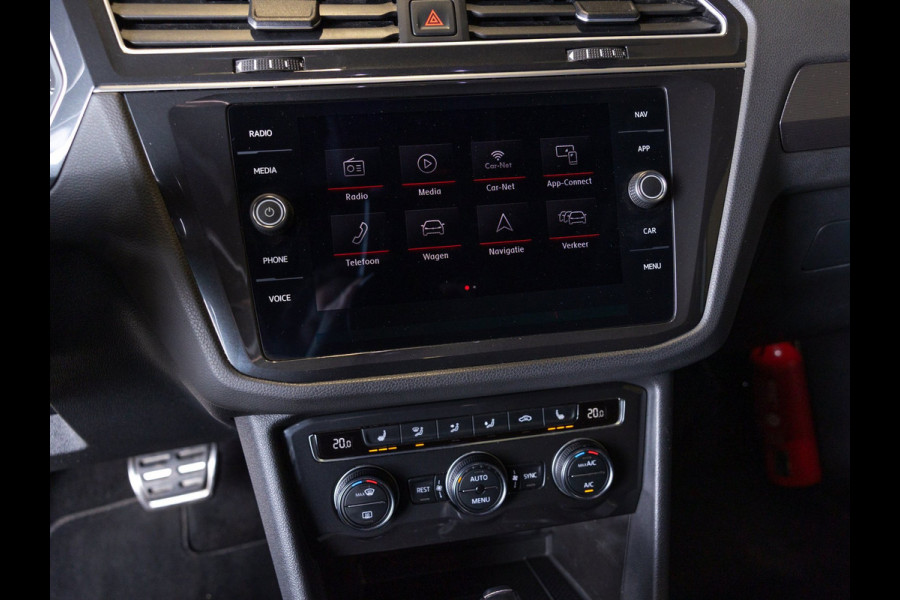 Volkswagen Tiguan 2.0 TSI 4Motion 2x R-Line / 230pk / Panorama dak / Rondomzicht camera / Dynaudio /