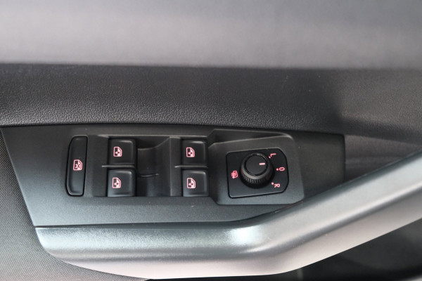 Volkswagen Polo 1.0 TSI Comfortline Business - N.A.P. Airco, Cruise, PDC, Camera, PDC, Carplay.