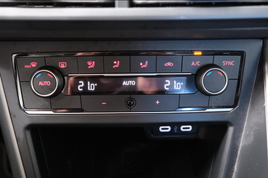 Volkswagen Polo 1.0 TSI Comfortline Business - N.A.P. Airco, Cruise, PDC, Camera, PDC, Carplay.