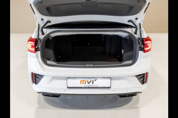 Volkswagen T-Roc Cabrio 1.5 TSI R-Line / 150pk / Beats / Leder / Achteruitrij camera / Stoel en stuur verwarming /