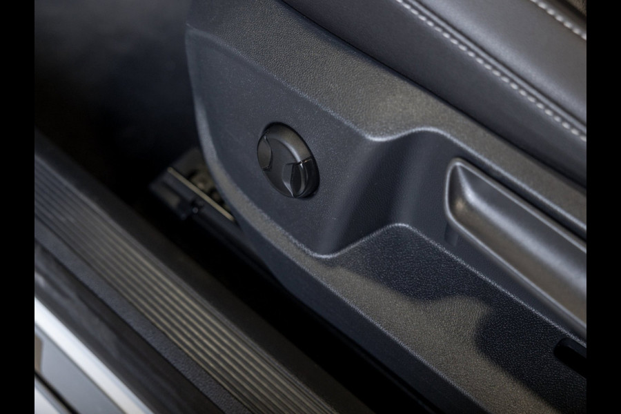 Volkswagen T-Roc Cabrio 1.5 TSI R-Line / 150pk / Beats / Leder / Achteruitrij camera / Stoel en stuur verwarming /