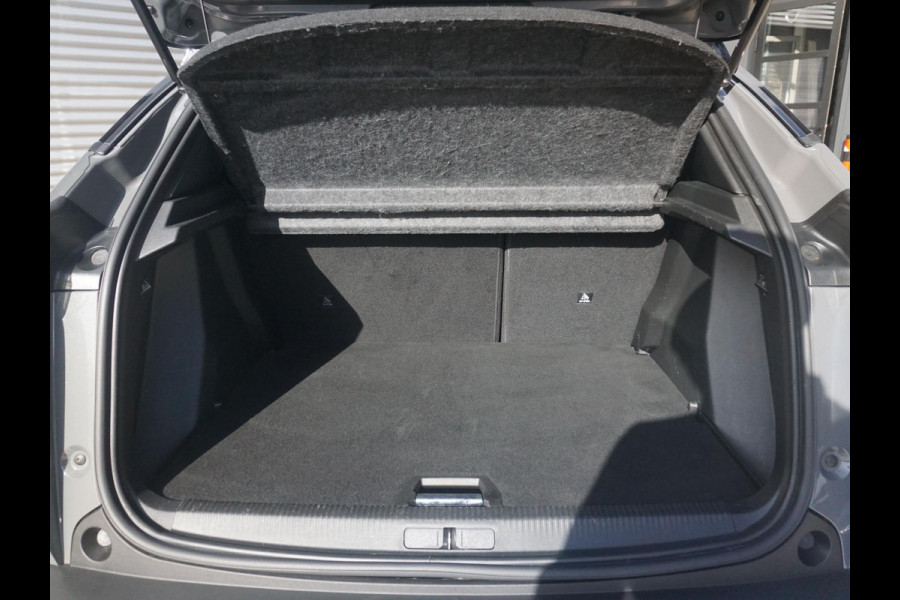 Peugeot e-2008 EV GT 54 kWh Keyless entry